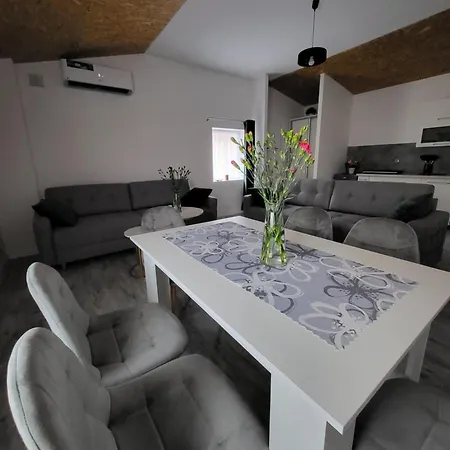 Chalet Stronski Domek